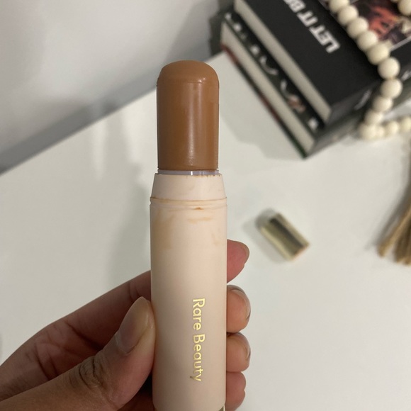 Rare beauty bronzer stick (shade Happy Sol) - Picture 3 of 3